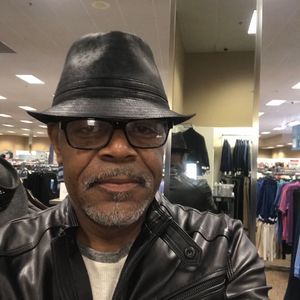 Meet your Posher, Roger